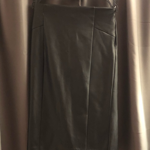 Faux leather pencil skirt - Picture 1 of 2